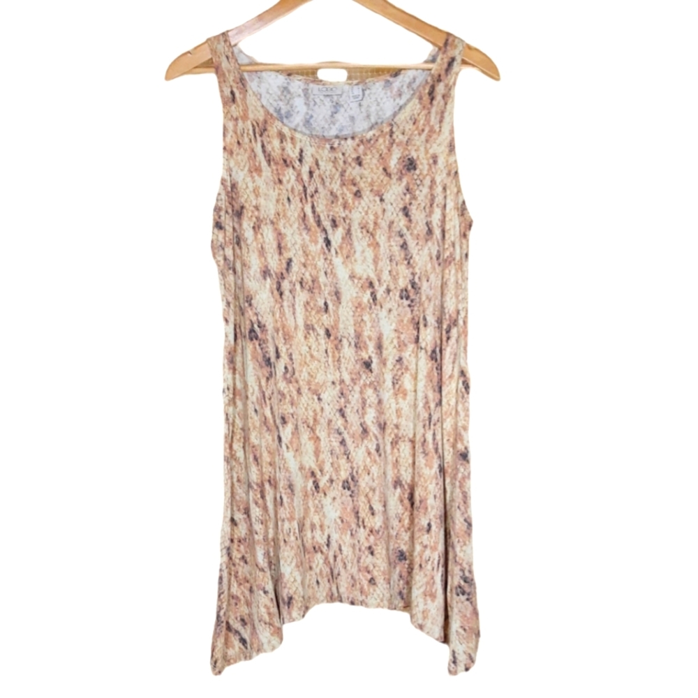 LOGO Lori Goldstein Tank Medium